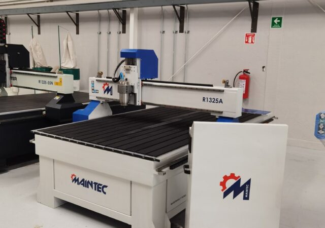 Router CNC R1325A - Maintec