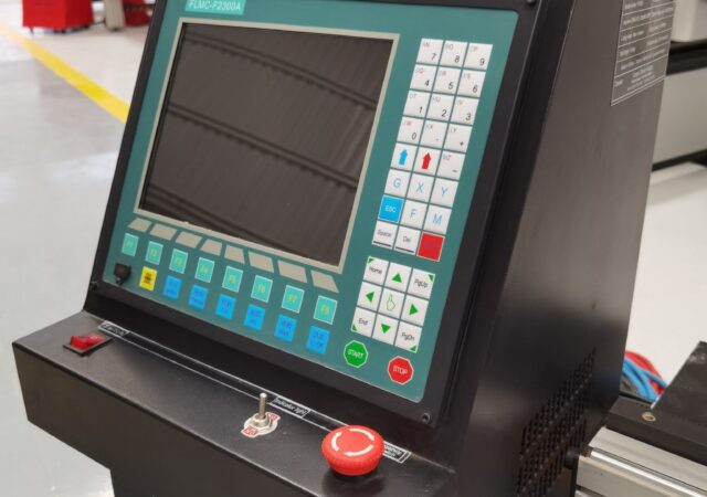 Pantógrafo CNC Heavy Maintec 2865N